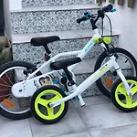 Malaga Beach House, 2 City Bikes, 2 Children\'S Bikes, Wifi, Big Terrace, Bbq, Family, Childfriendly
