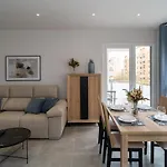 AAC Málaga - Con luz propia, amplio y nuevo!