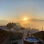 Casita De Los Azulejos In Comares