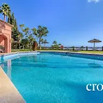 Elegant Golf Apt, Peace, Pool, Panoramic Views