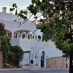Habitacion Amplia Y Tranquila Con Bano Privado En Piso Compartido