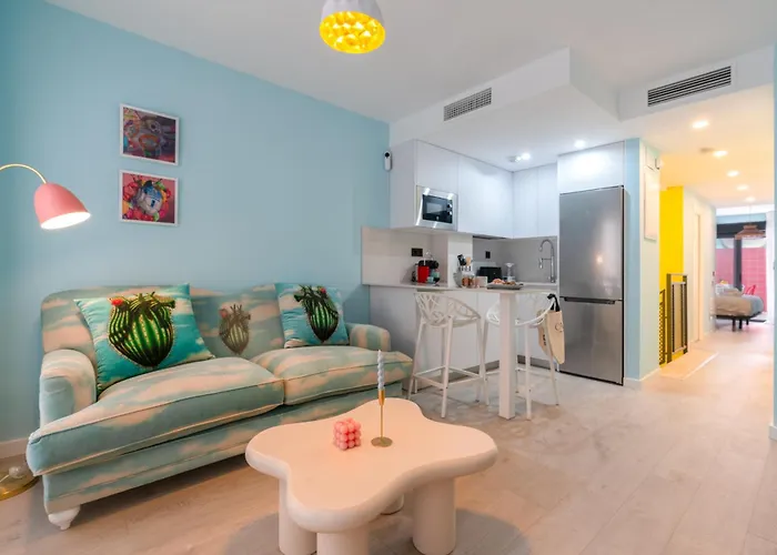 Apartment Heart With Patio , By Cazul Malaga