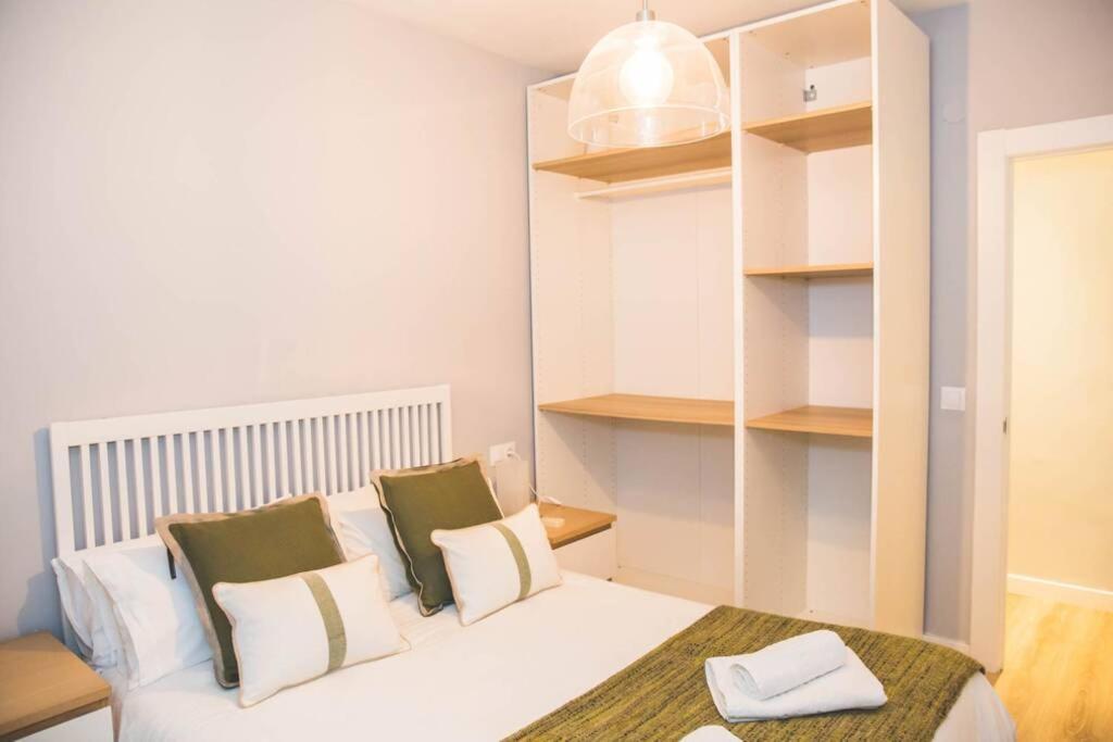 Luminoso Apartamento 3hab En Pedregalejo Playa * Málaga