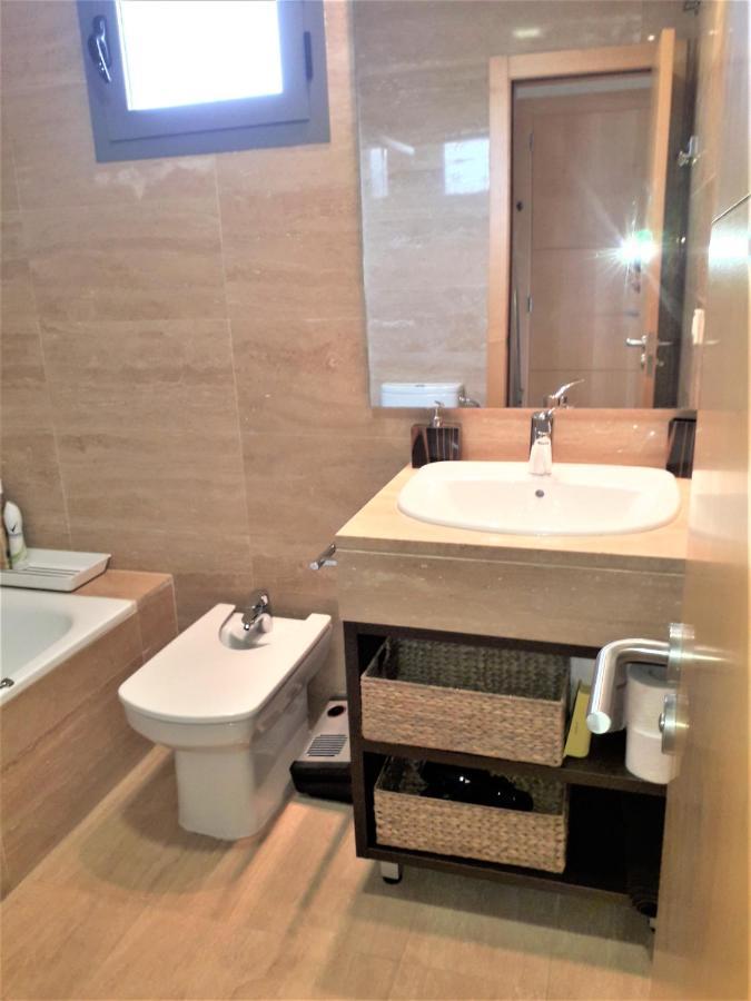 Atico Mirador Paseo Antonio Banderas Primera Linea De Playa Y Piscina Apartamento Málaga