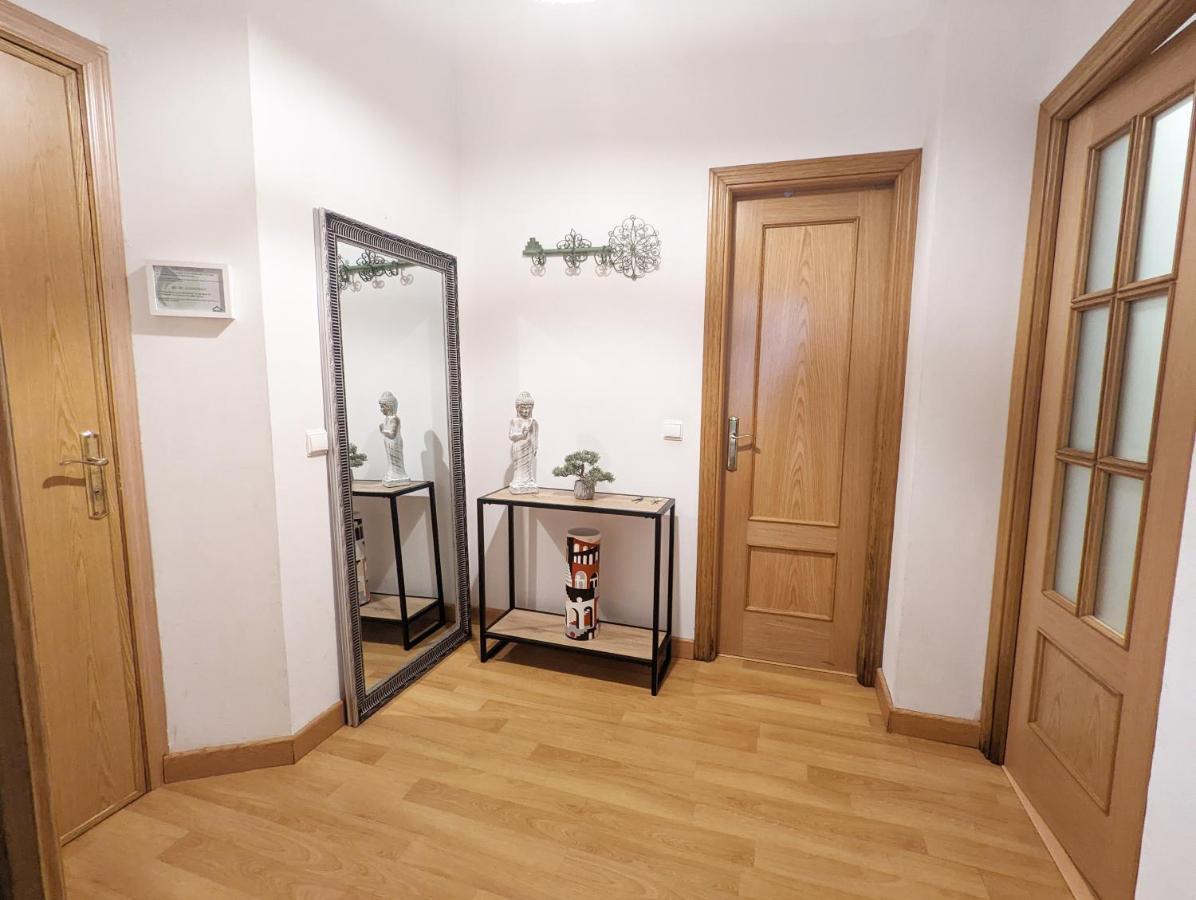 Espacioso En Plaza De La Merced, Exterior Con Patio, En Centro Histórico Apartamento