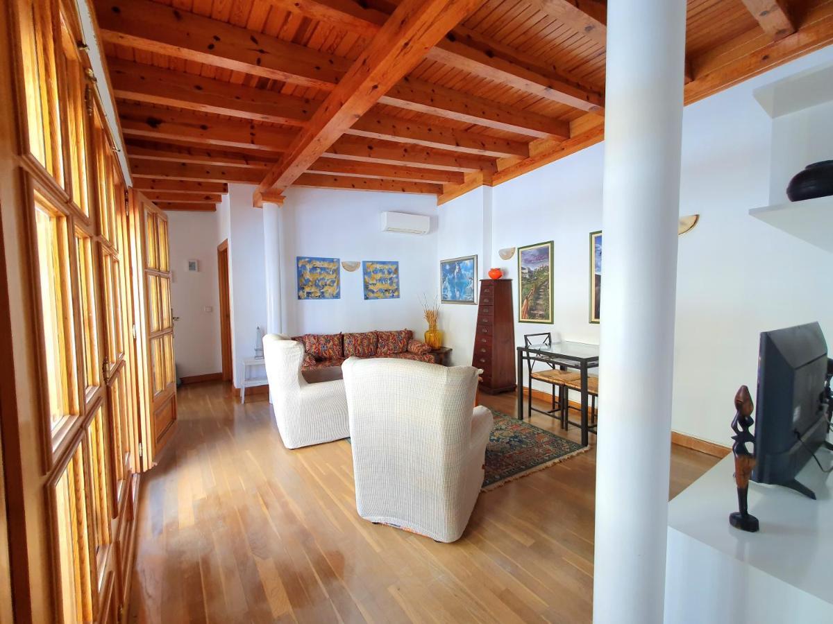 Unique Penthouse Echegaray Apartamento *