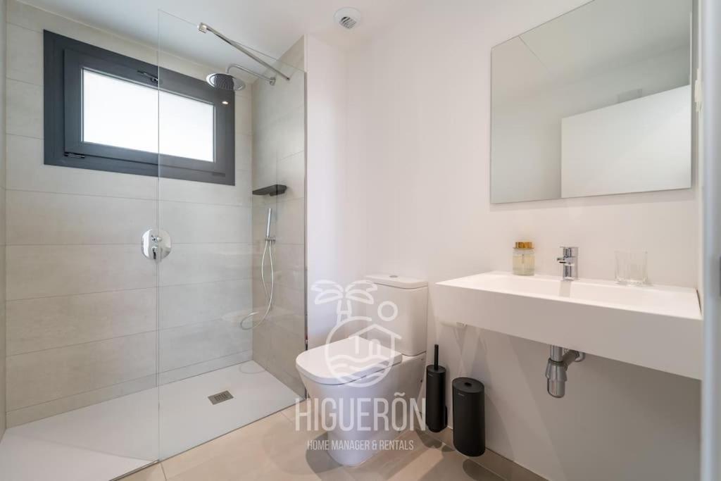 Higueronrentals Twin Apartment *