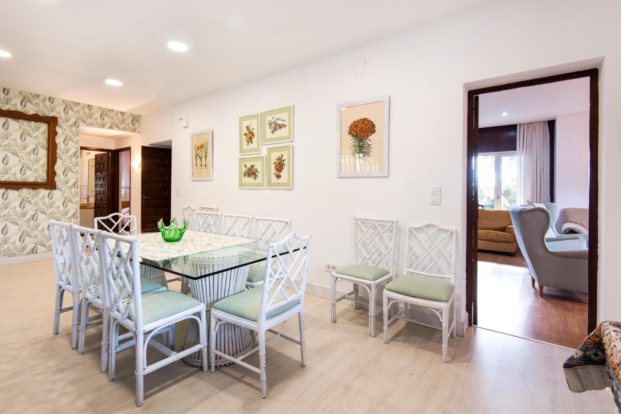 Сasa de vacaciones Queen Of The Ocean Villa: Stately Style House With Pool *