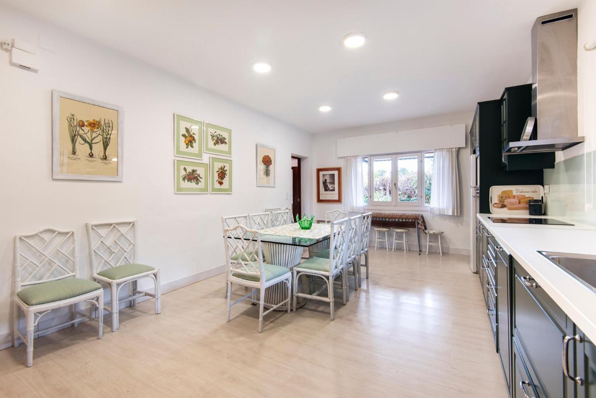 Сasa de vacaciones Queen Of The Ocean Villa: Stately Style House With Pool