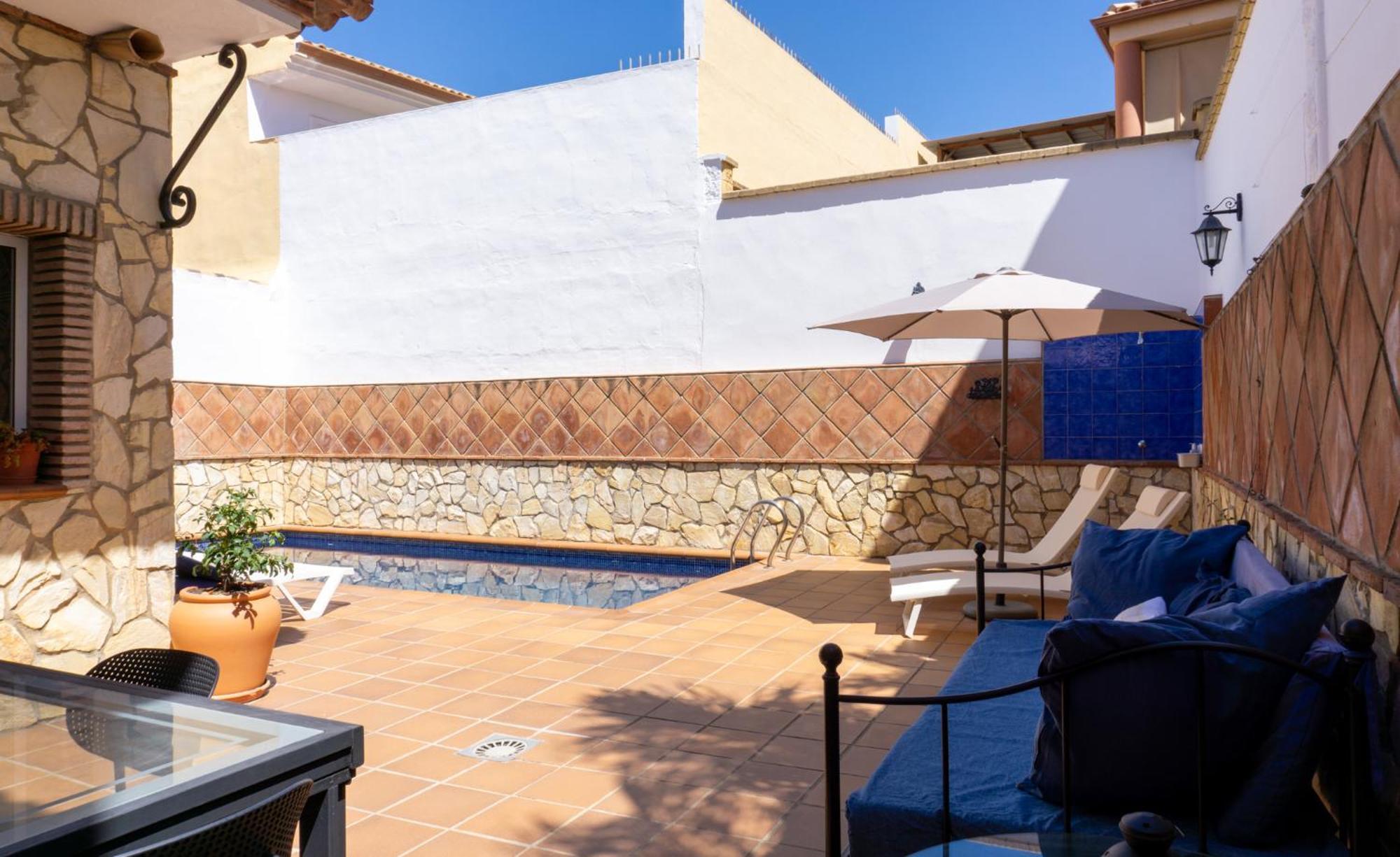 House Pool & Parking * Malaga