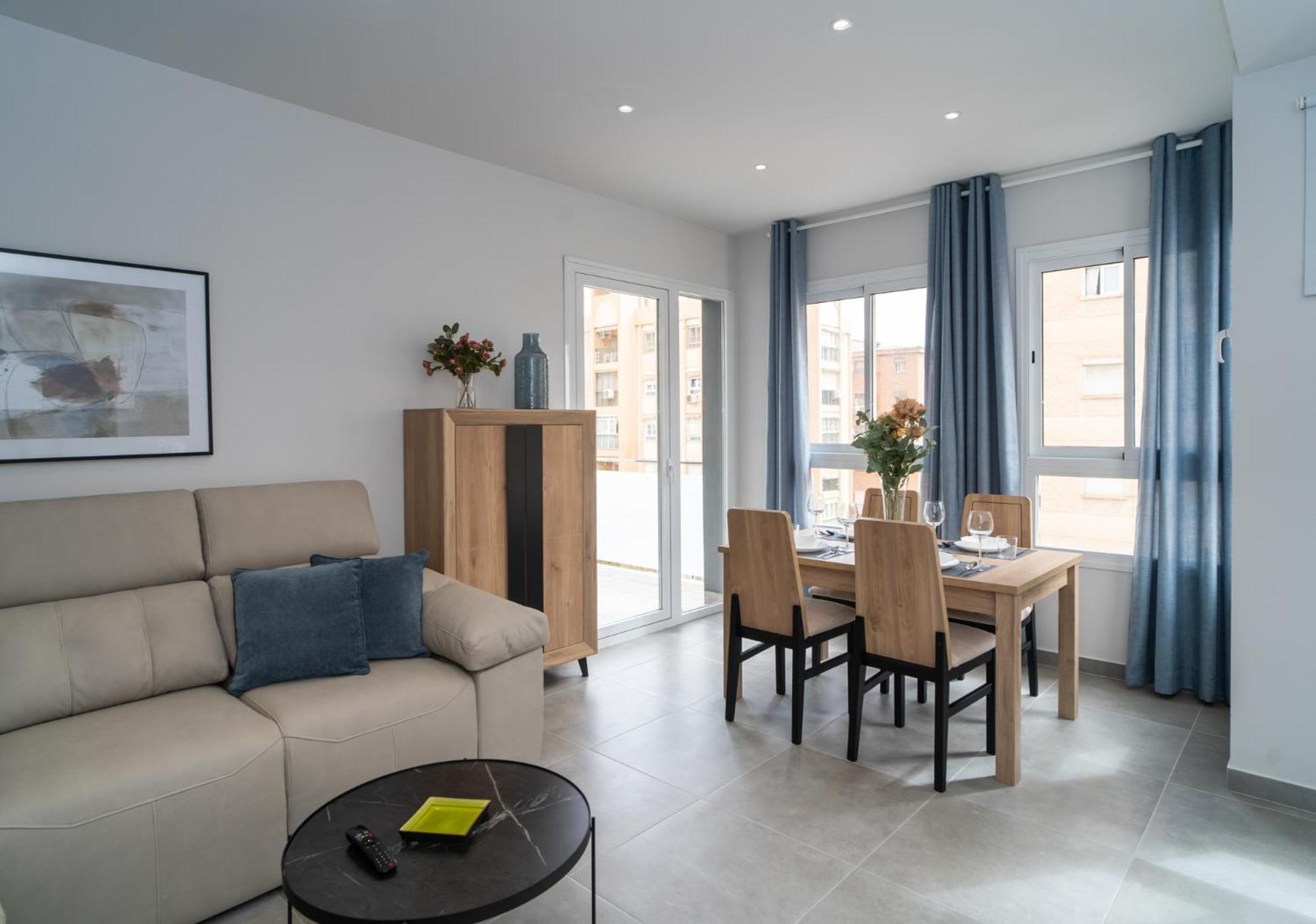 Aac - Con Luz Propia, Amplio Y Nuevo! Apartamento Málaga