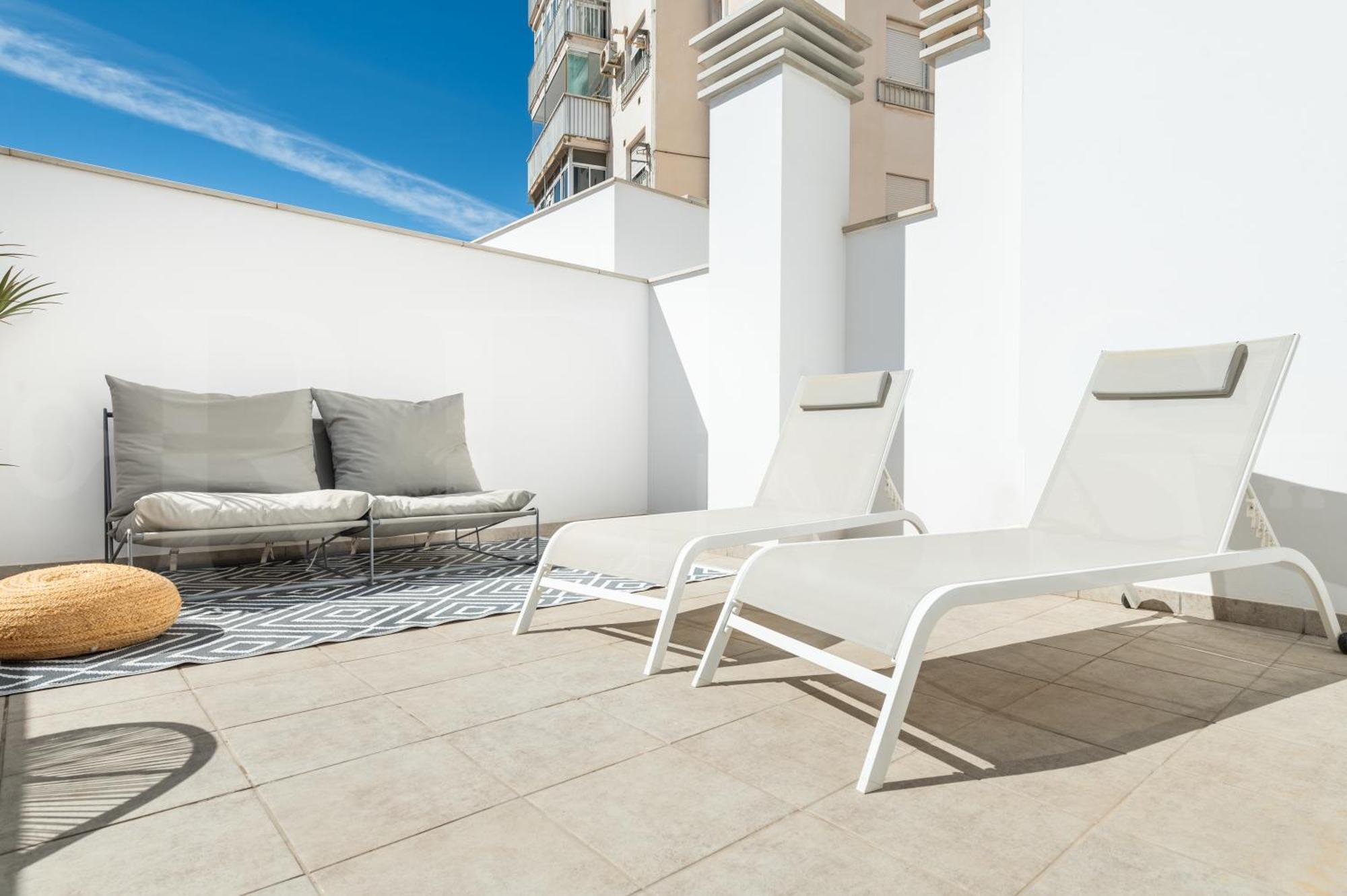 Vibrant With Terrace By Rems * Málaga