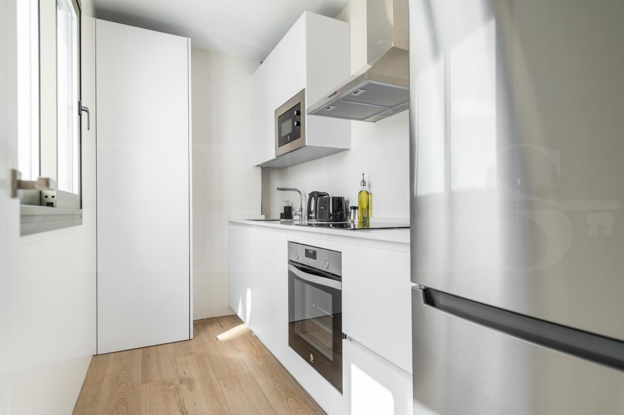 Apartamento Vibrant With Terrace By Rems *