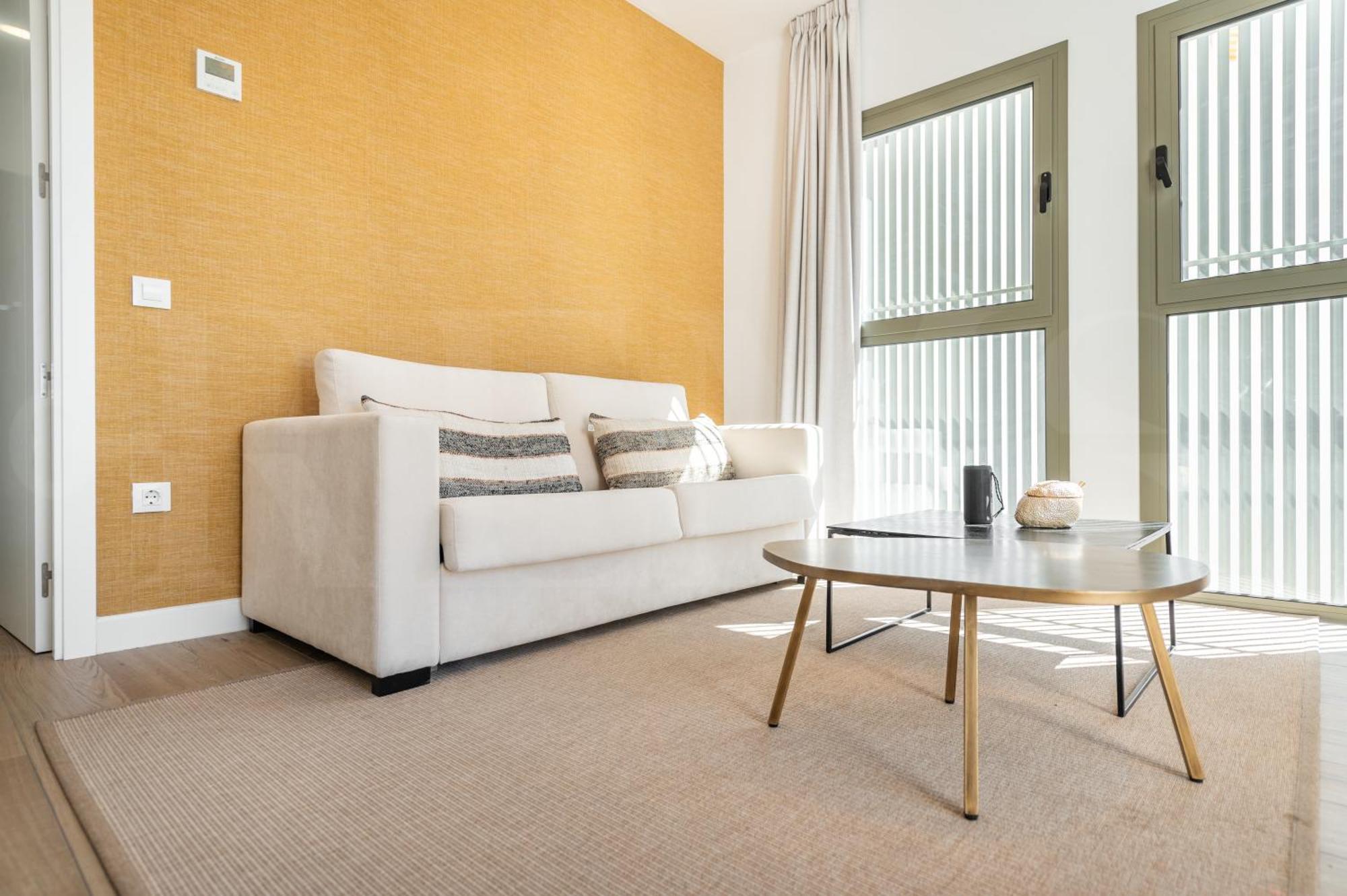 Apartamento Vibrant With Terrace By Rems *