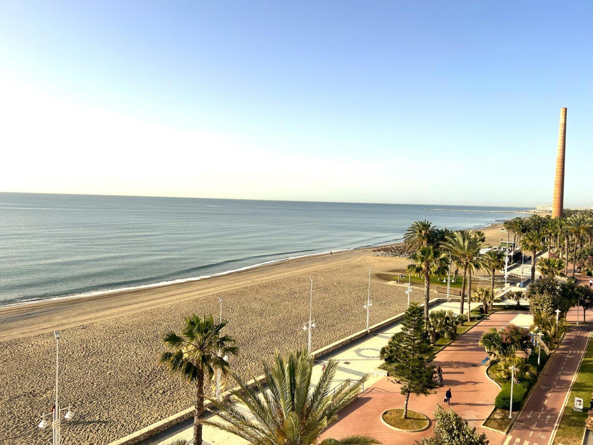 Alma Malaguena -frente Al Mar Apartment Malaga
