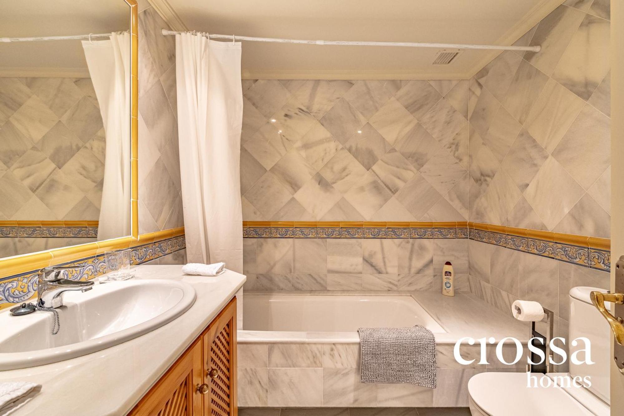 Apartamento Elegant Golf Apt, Peace, Pool, Panoramic Views Málaga