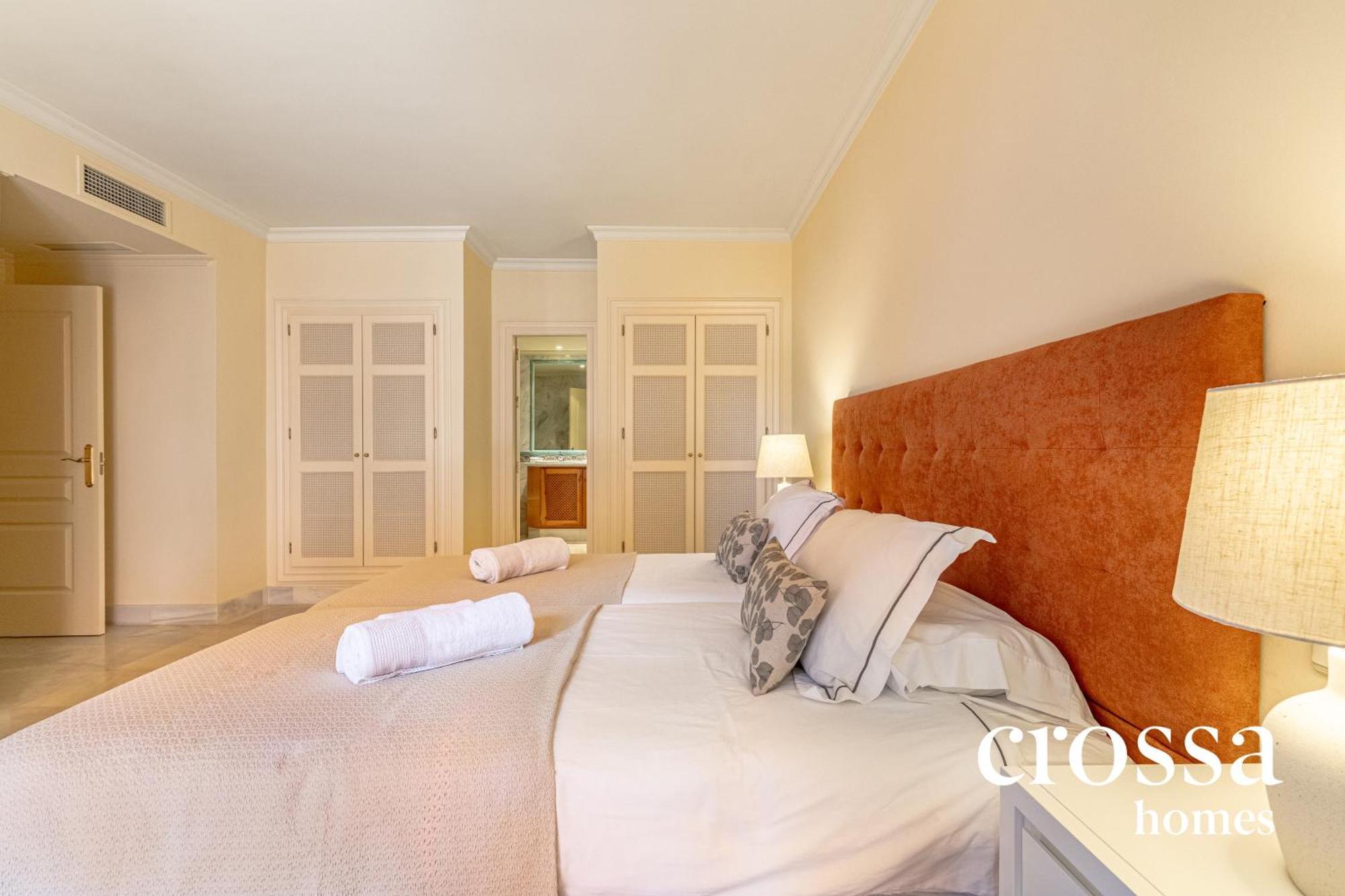 Elegant Golf Apt, Peace, Pool, Panoramic Views Apartamento Málaga