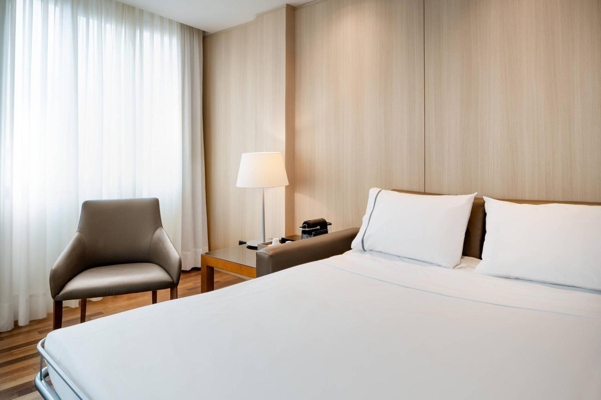 Ac Palacio By Marriott Hotel Málaga