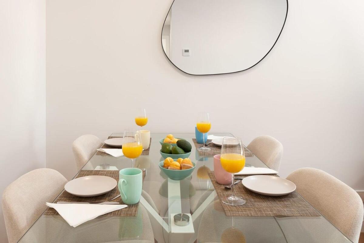 Apartamento Your Sunny Retreat! Modern Steps To The *
