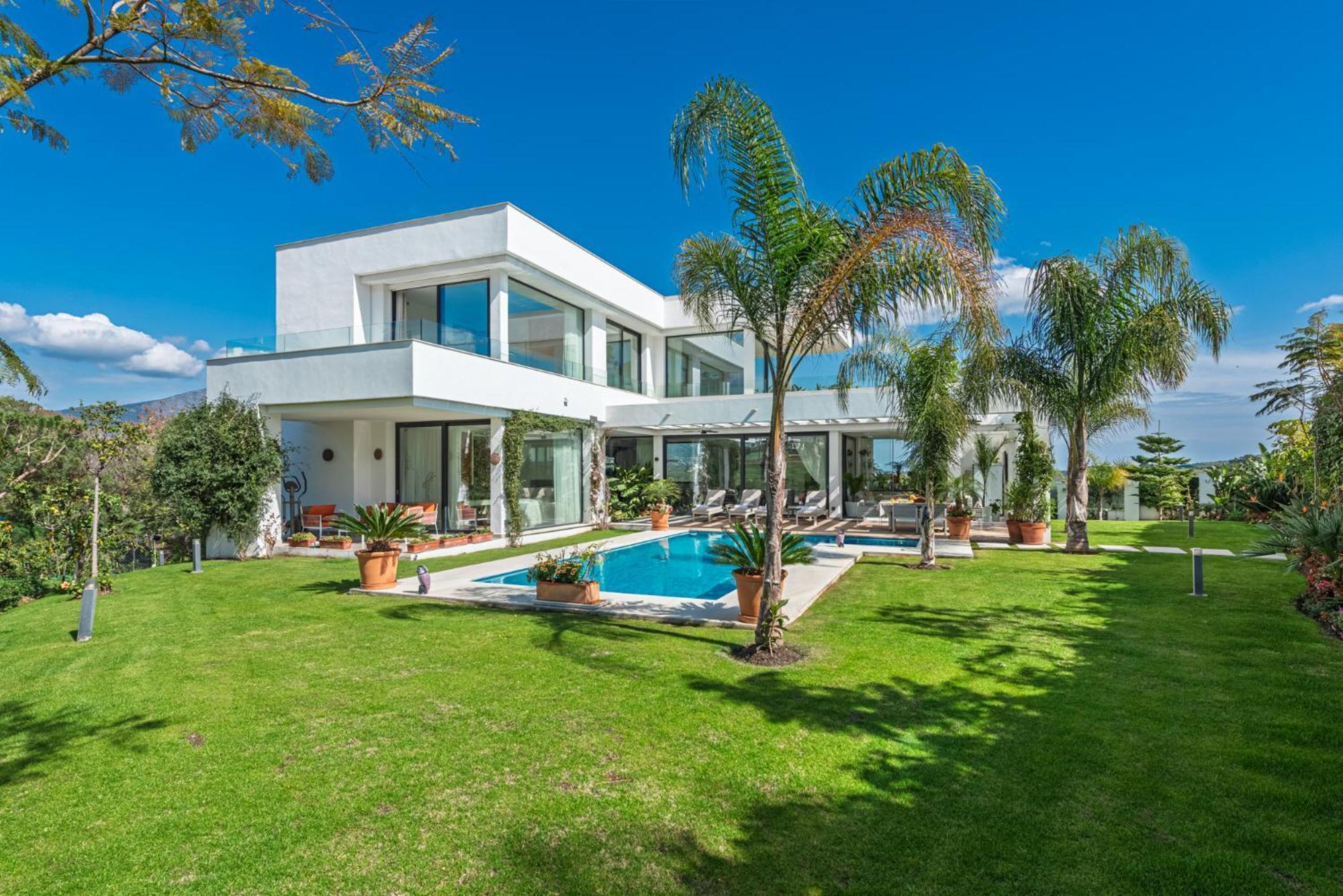 12 Guests - Prime Golf Oasis - Host