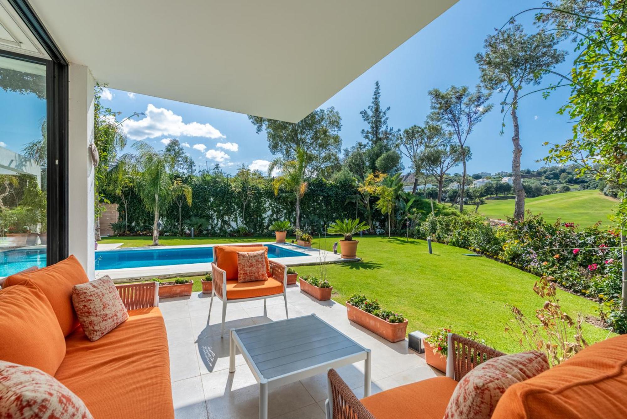Villa 12 Guests - Prime Golf Oasis - Host