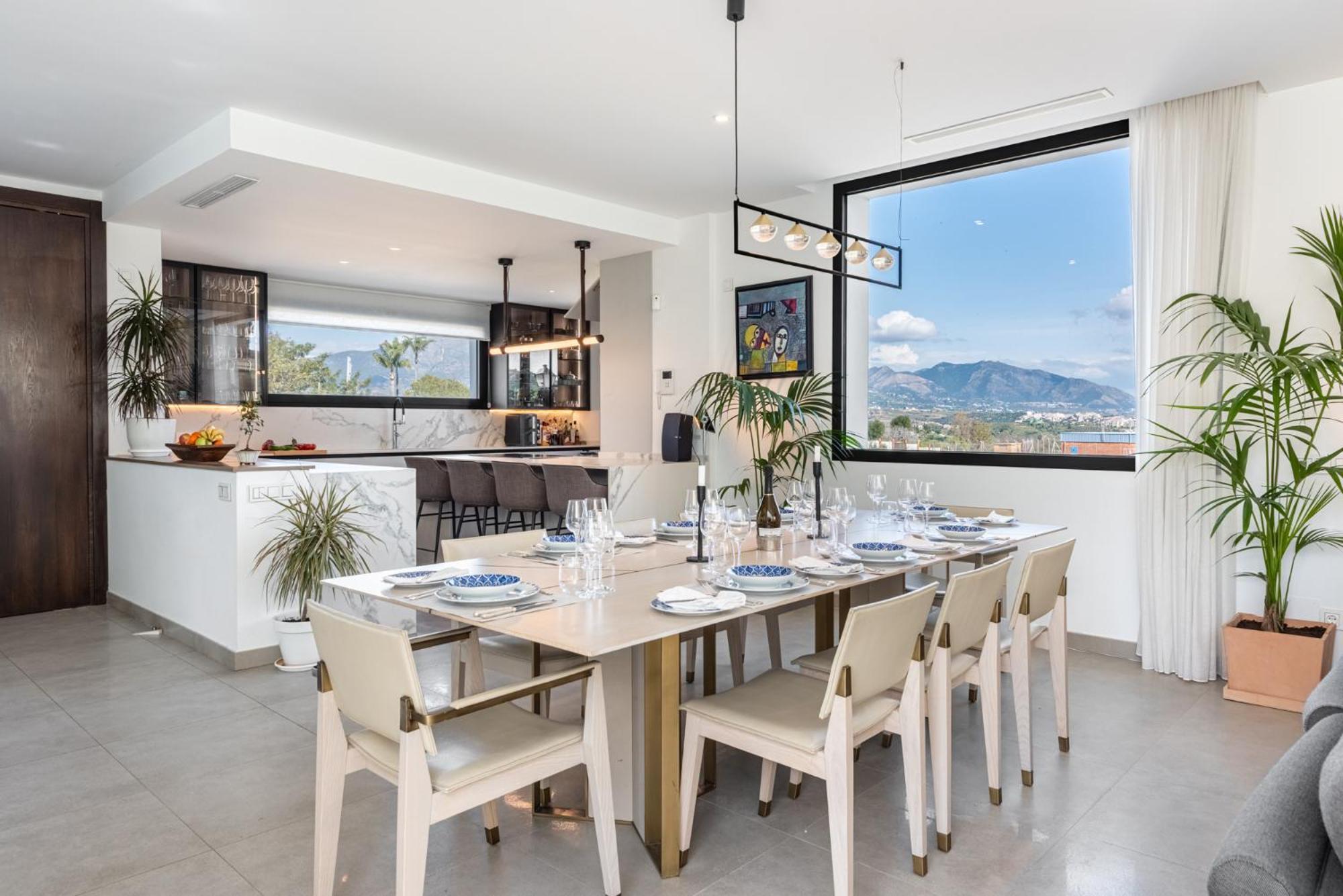 12 Guests - Prime Golf Oasis - Host