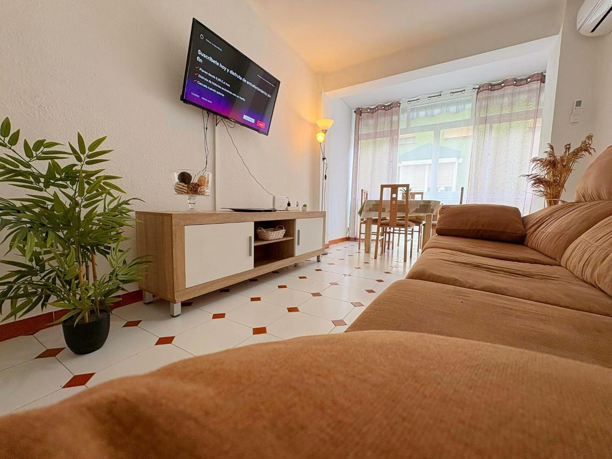 Reyhouse Huelin 3rooms - Cerca De La Playa Con Ac Apartment *