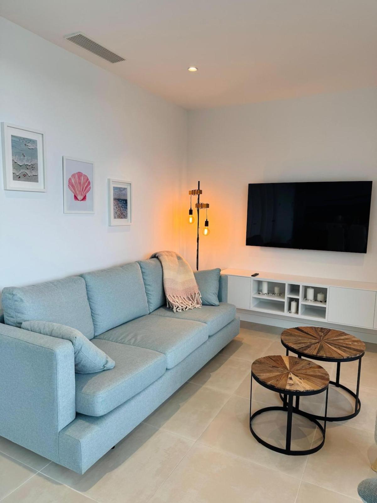 Apartamento Costa Muro Suites, Mediterranean In El Higueron Málaga