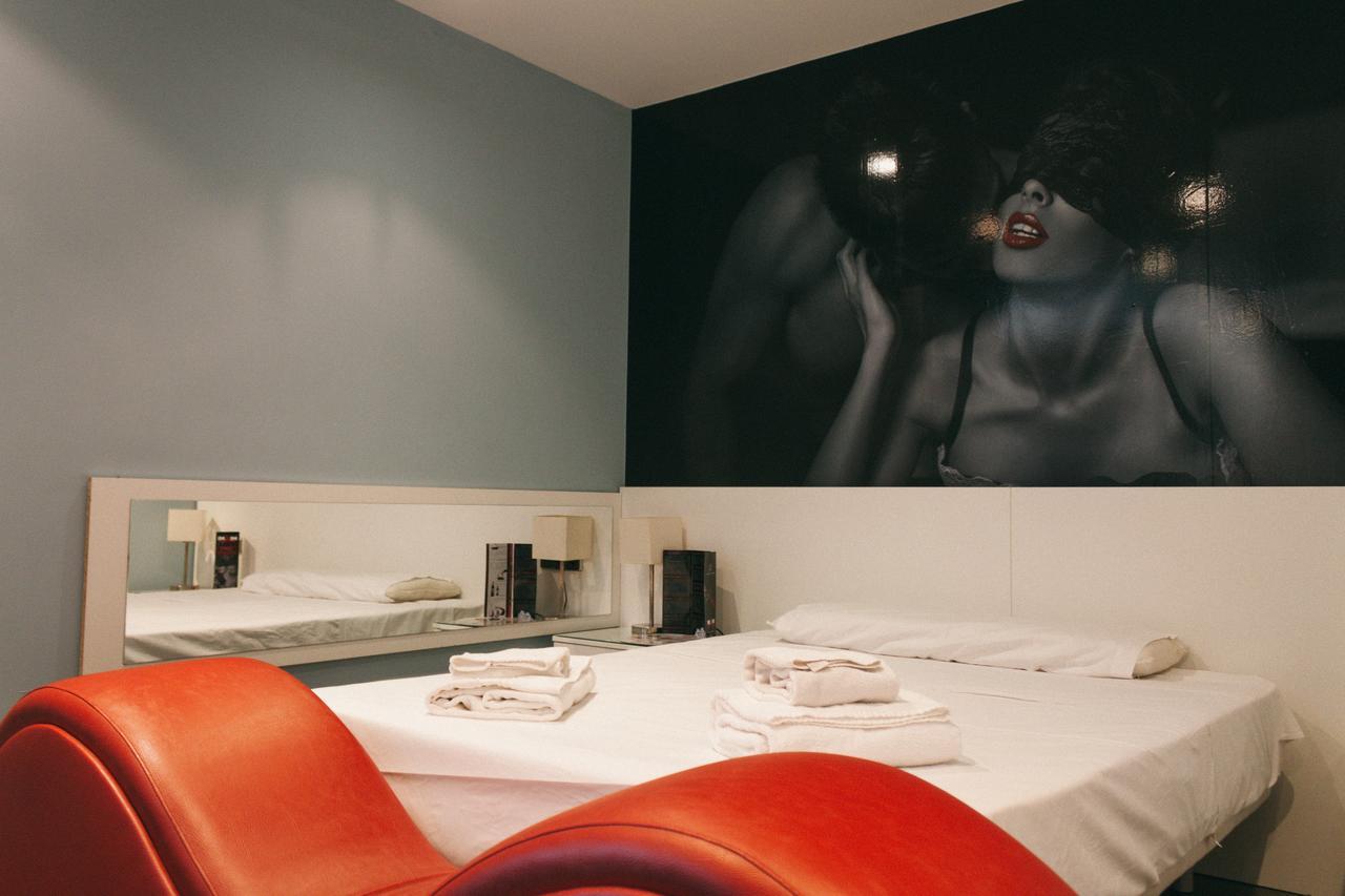 Miami Adults Only * Malaga