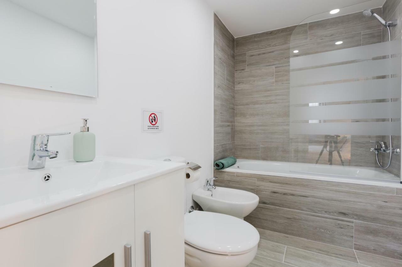 Hola Premium Centro Apartment Malaga