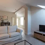 Urbe10 Angel Suites 2 Bedrooms Apartment 4A