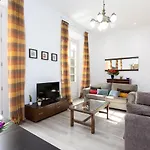Julieta Historical Apartment by AlohaMálaga