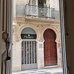 Puerta de Alhambra
