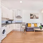 Carretería 63, Historic Center Apartment