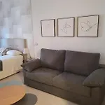 Hello Malaga Loft Center Top