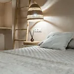 Exclusivo Bajo frente al mar - Playa la Caleta