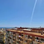 Estudio Con Hermosas Vistas