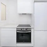 Eugenio City Center Apartment