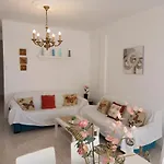 Central Apartment With Large Terrace Malaga