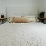 Victoria Beach Premium