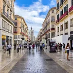 Luxe Appartement In Het Centrum Van Malaga Met Gratis Parkeerplek!