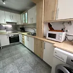 Mefistofeles Zh Apartaments