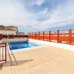 Central Apartment With Pool
