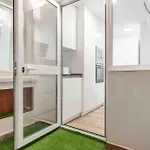 Bright And Modern Apartment By Rems