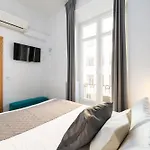 Holidays2Malaga Dos Aceras In Old Town & High Speed Wifi