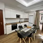 Apartamentos Plaza Uncibay