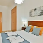 C41 - Modern & Comfy Flat City Center