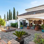 Gorgeous Spanish Chalet, Pool And Views