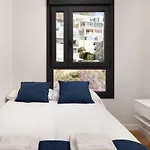 Your Sunny Retreat! Modern Apt Steps To The Beach