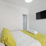 Malaga Flat With Balcony
